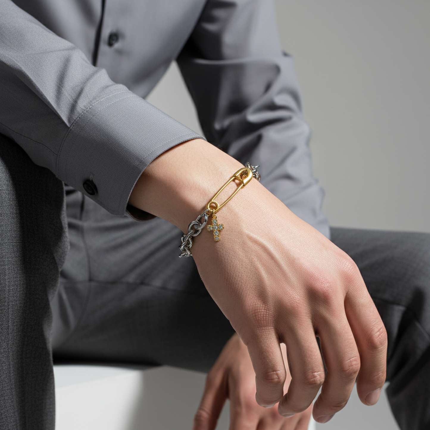 【ステンレス メンズ ブレスレット】Safety Pin Cross Bracelet