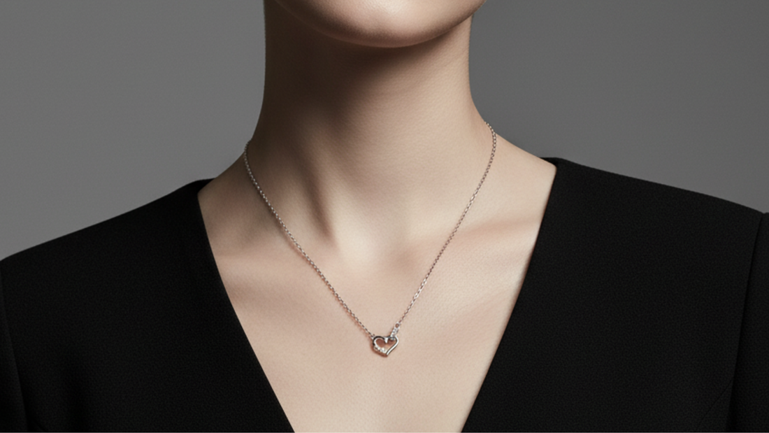 いつも同じネックレスをつける女性の心理や意味とは？？本当の理由を解説