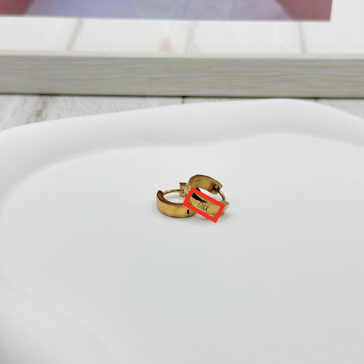 Half Freezing Hoop Pierce