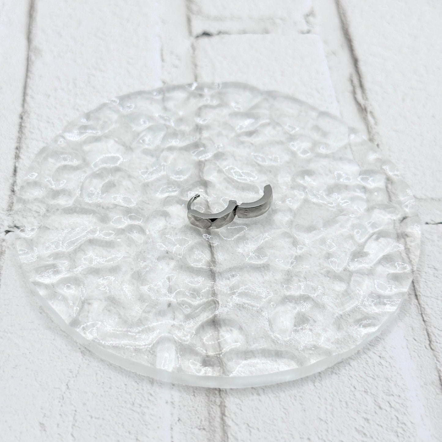 Half Freezing Hoop Pierce