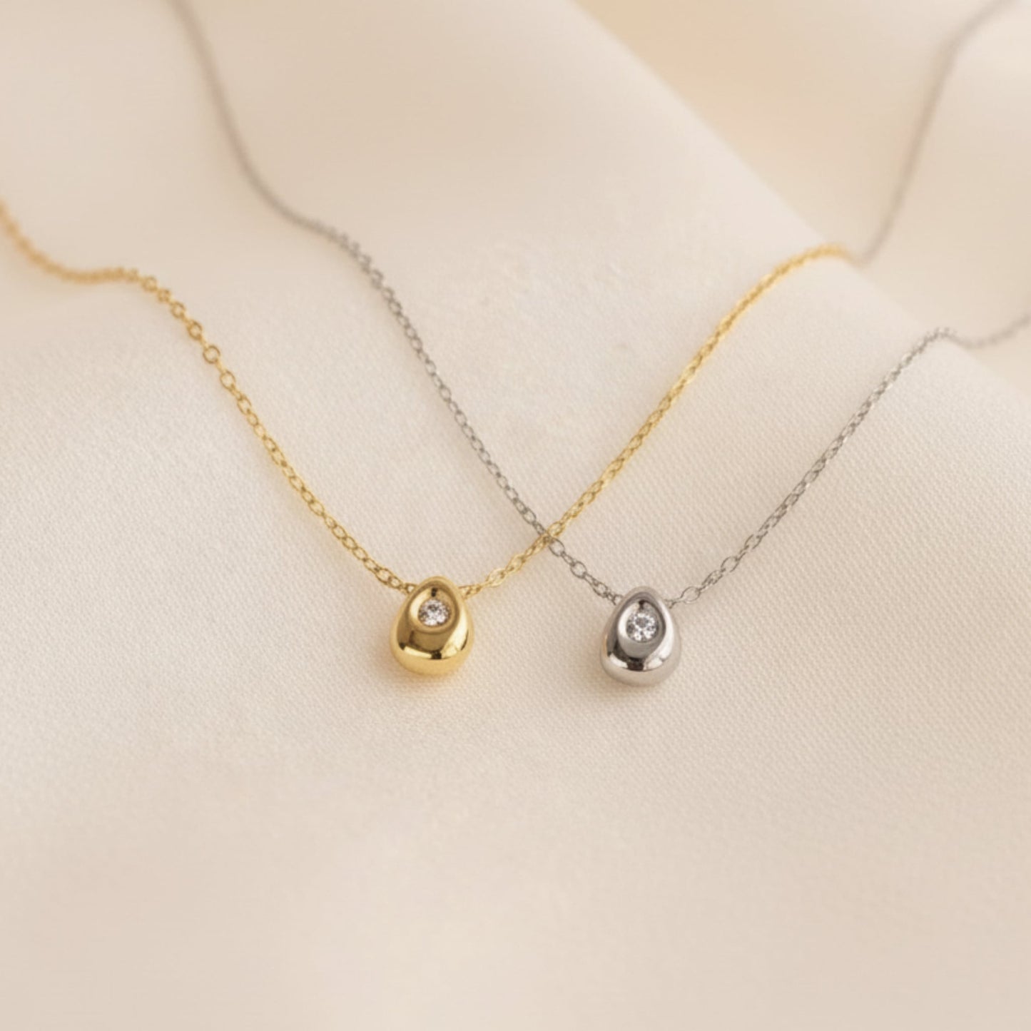 Lumi Drop Necklace