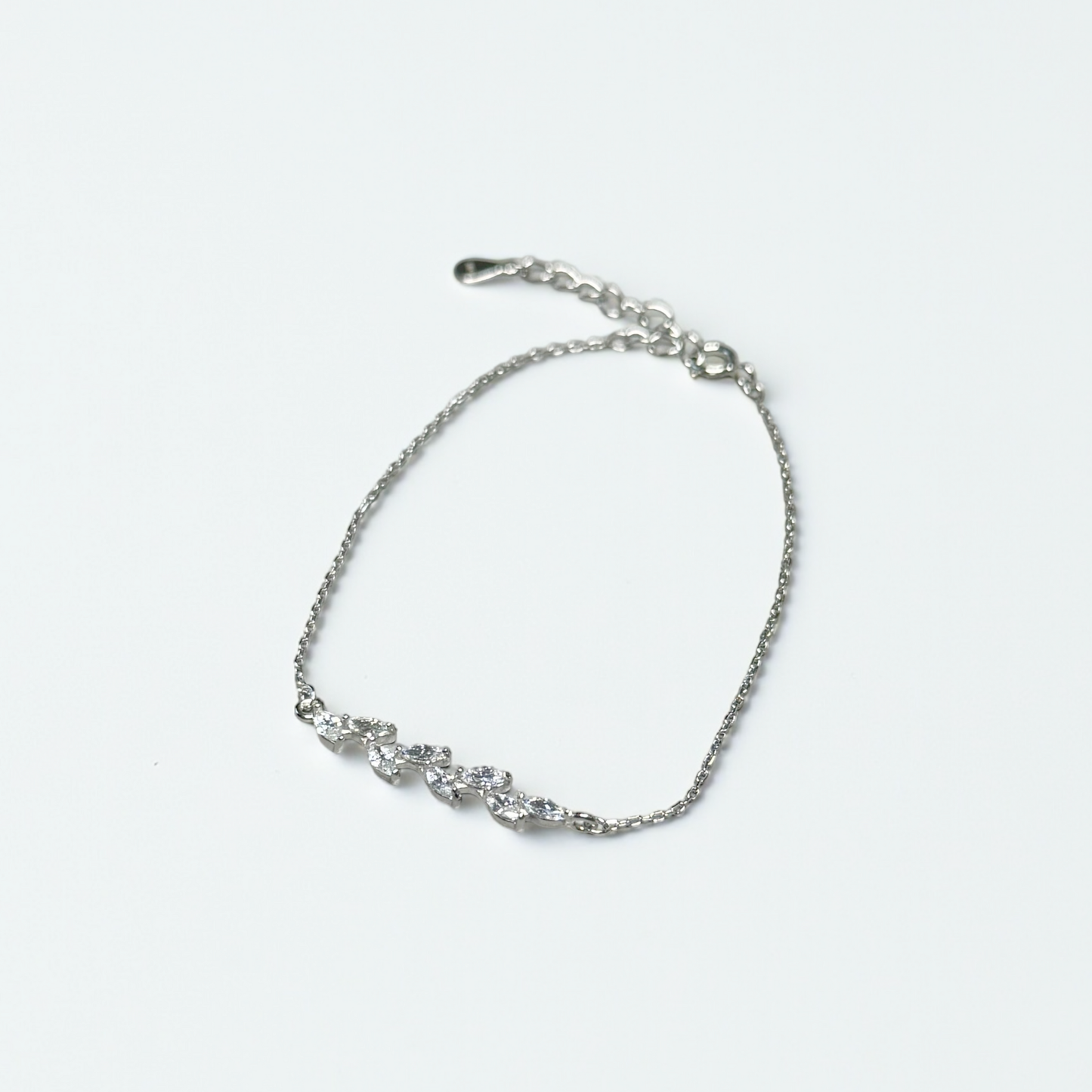 Twinkle Leaf Bracelet